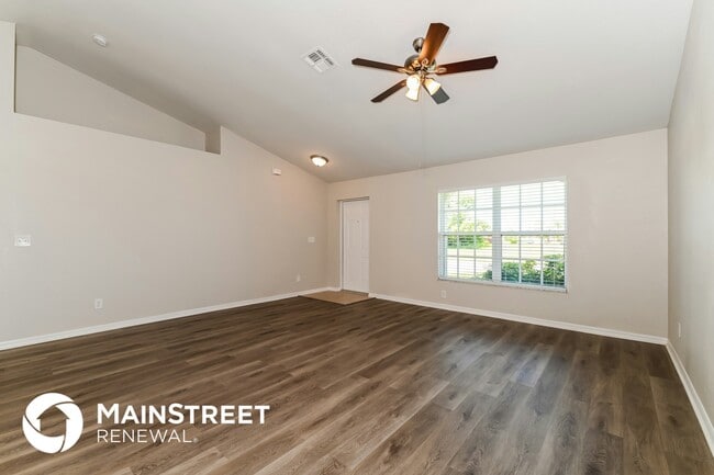 Photo - 349 SW 28th Pl