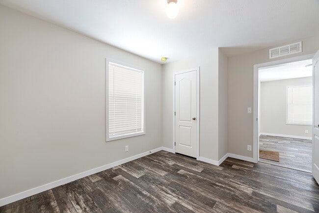 Photo - 11431 N Lake Dr