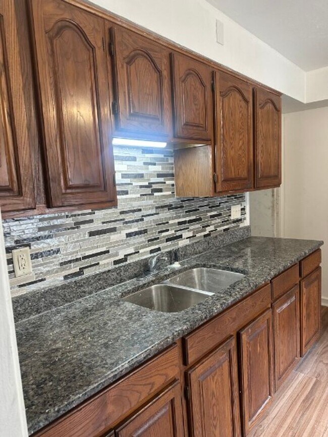 Photo - 8144 S Crandon Ave