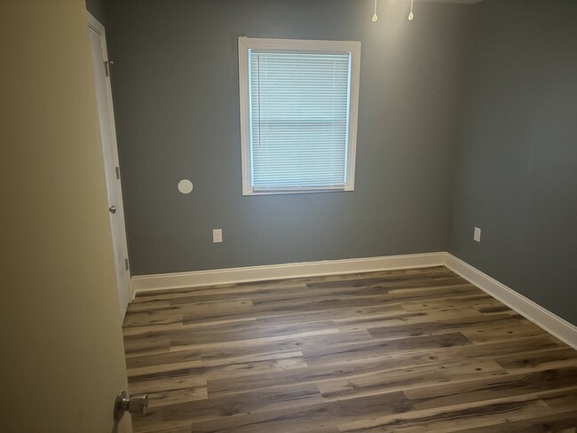 Photo - 222 Wood Dale Dr