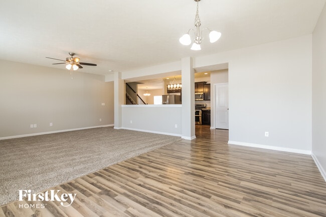 Photo - 770 Carolina Way