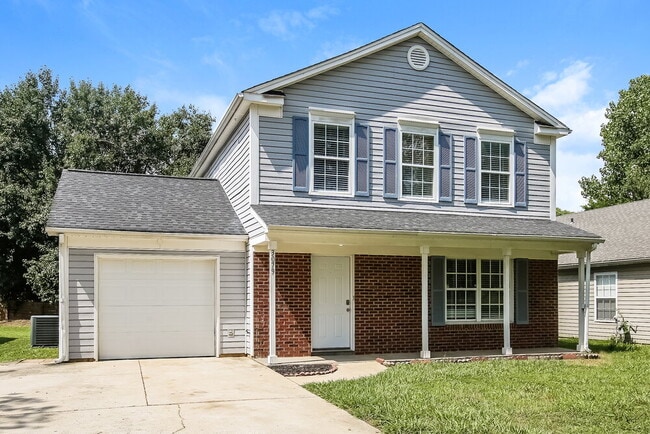 Photo - 3079 Champion Ln SW
