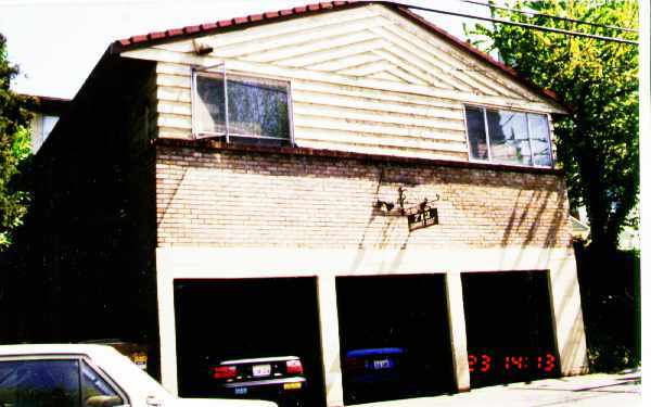 Photo - 712 Summit Ave E Apartments