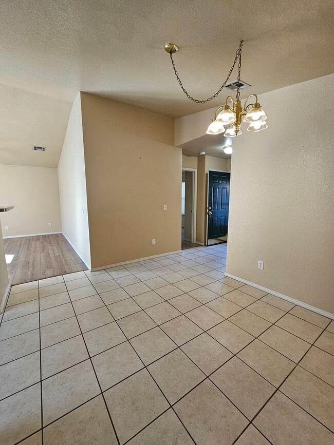 Photo - (3) Bed/(2) Bath in Poppy Grove Avail NOW!
