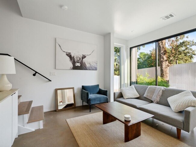 Photo - 7505 Wynne Ln