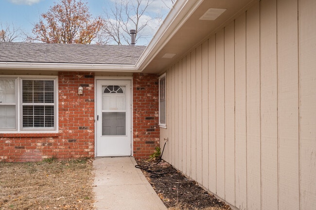 Photo - 2019-2021 Heatherwood Dr