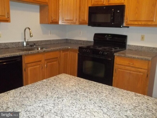 Photo - 4908 Tall Cedar Ct