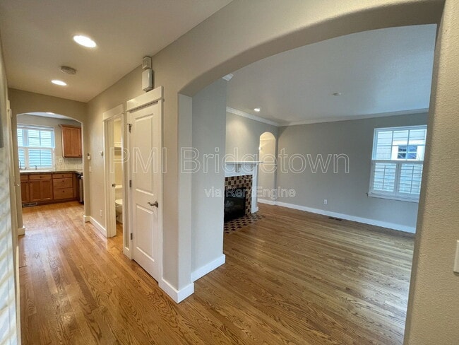 Photo - 10235 NW Edgewood Dr