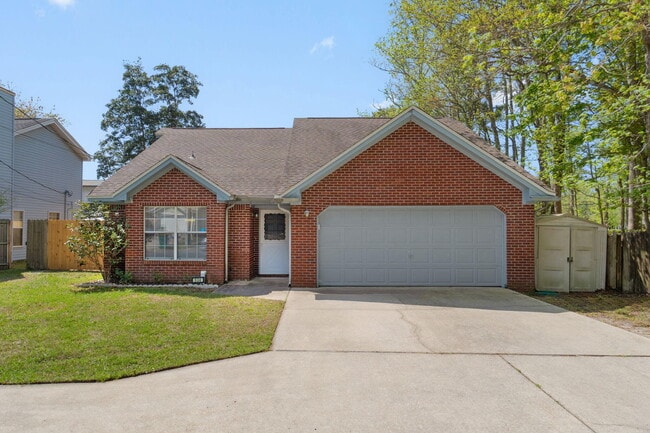 Building Photo - 504 Easy St