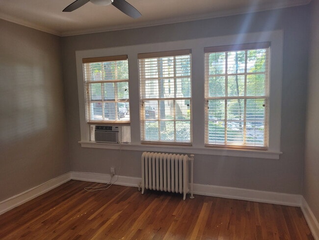 Photo - 169 Peachtree Cir NE Unit 5