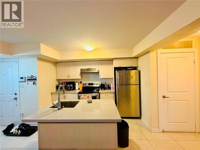 Photo - 2355 Sheppard Ave W