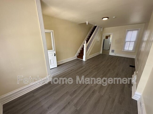 Photo - 739 Lincoln St