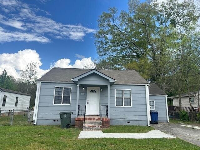 Building Photo - 745 E Henderson Dr