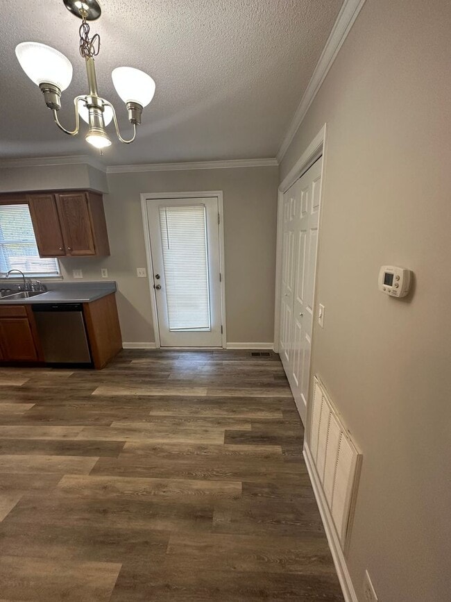 Photo - Cute 2 Bed 2.5 Bath House Near MTSU!