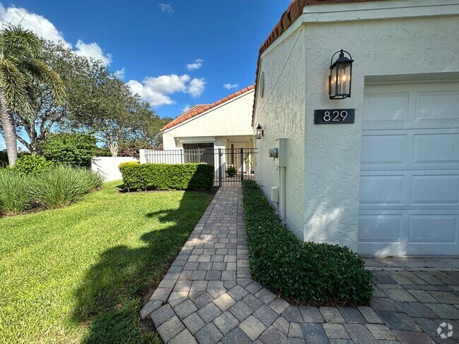 Building Photo - 829 Reef Point Cir Unit Seasonal Rental
