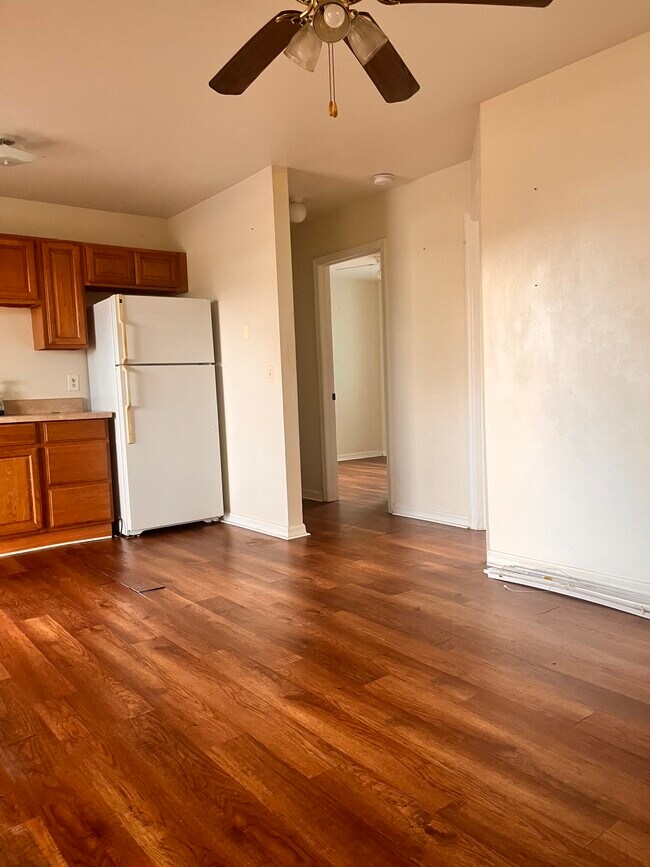 Photo - 384 Avenue N Unit 3