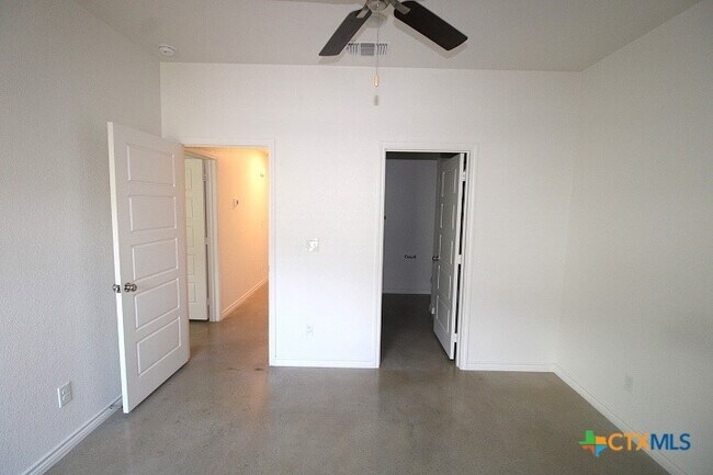 Photo - 102 Lost Trl