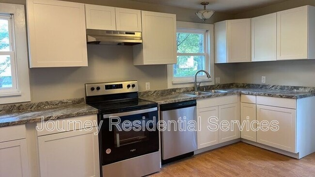 Photo - 539 W Weatherspoon St