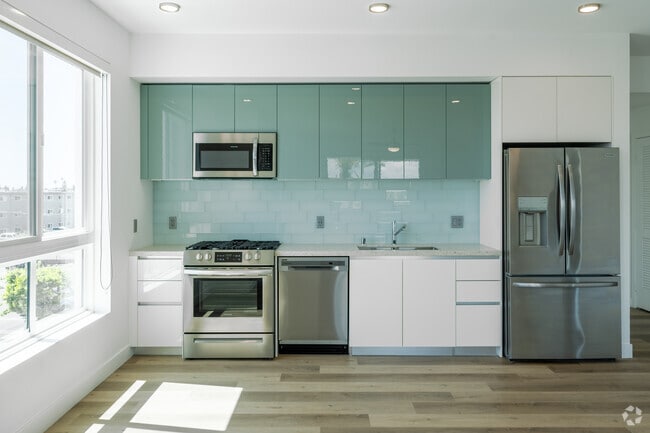 2BR, 2BA + Den- 1241SF - Kitchen