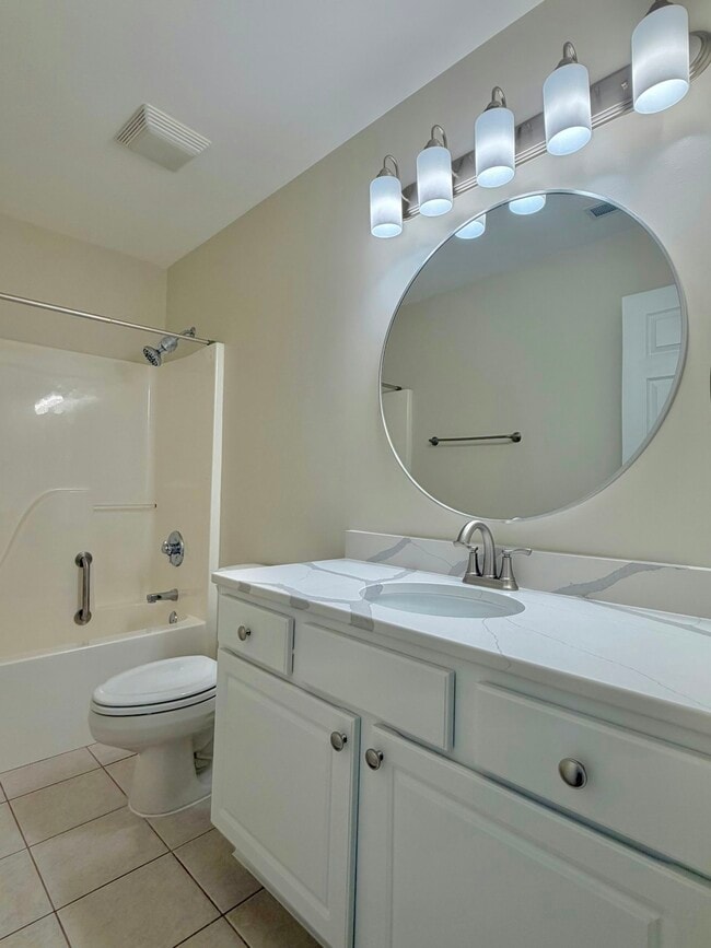 Photo - 1727 Chestnut Dr