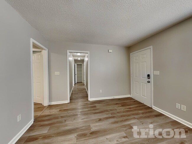 Photo - 73 Seagrave Ct