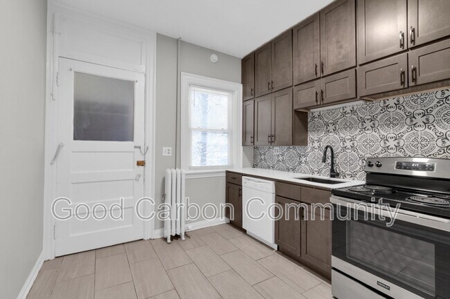 Photo - 77 Richmond Ave Unit 4