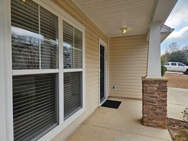 Photo - Bent Creek Plantaion