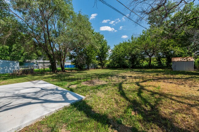 Photo - 345 Grover Ave