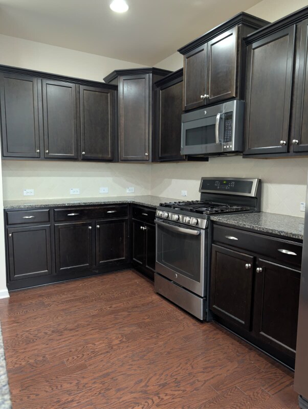 Photo - 113 Foxborough Ln