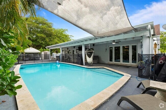 Building Photo - 13425 SW 91st Ter Rental