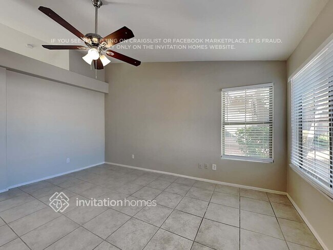 Photo - 1655 E Redfield Rd