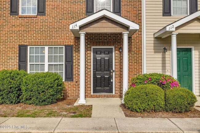 Photo - 114 Lincoln Pl Cir