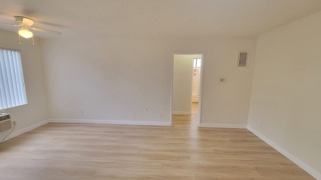 Photo - 6336 Tujunga Ave Unit 5