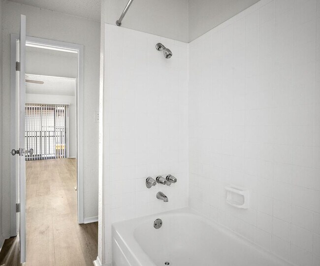 Photo - 2111 Holly Hall St