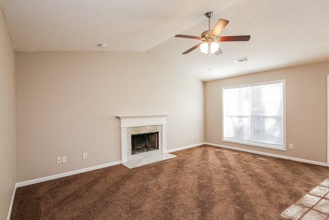 Photo - 2120 Crown Park Dr