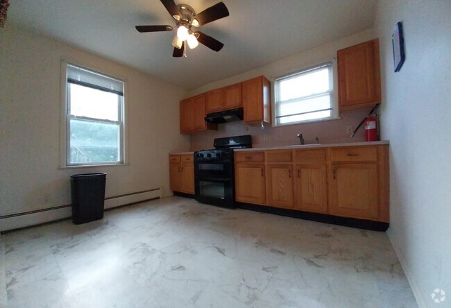 Building Photo - 97-99-99 W 39th St Unit 2 Rental