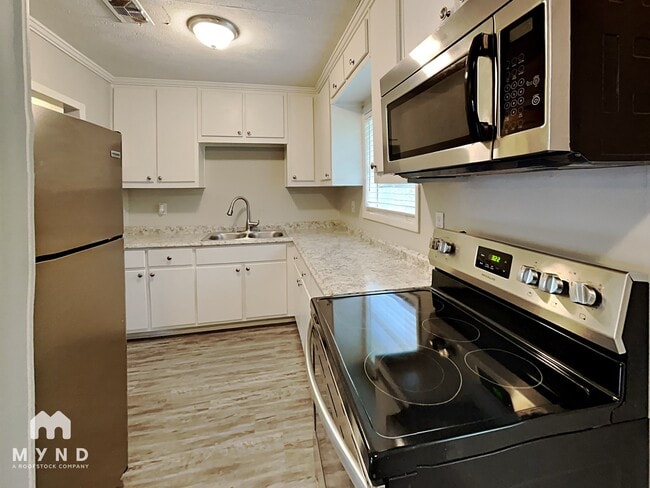 Photo - 6242 Green Acres Dr SW