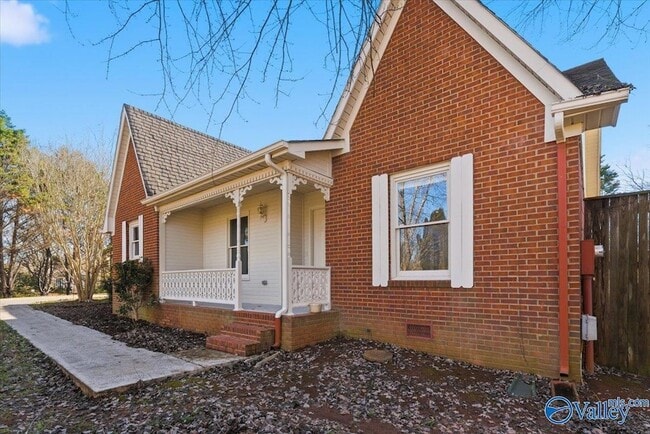 Photo - 104 Lindsey Ln