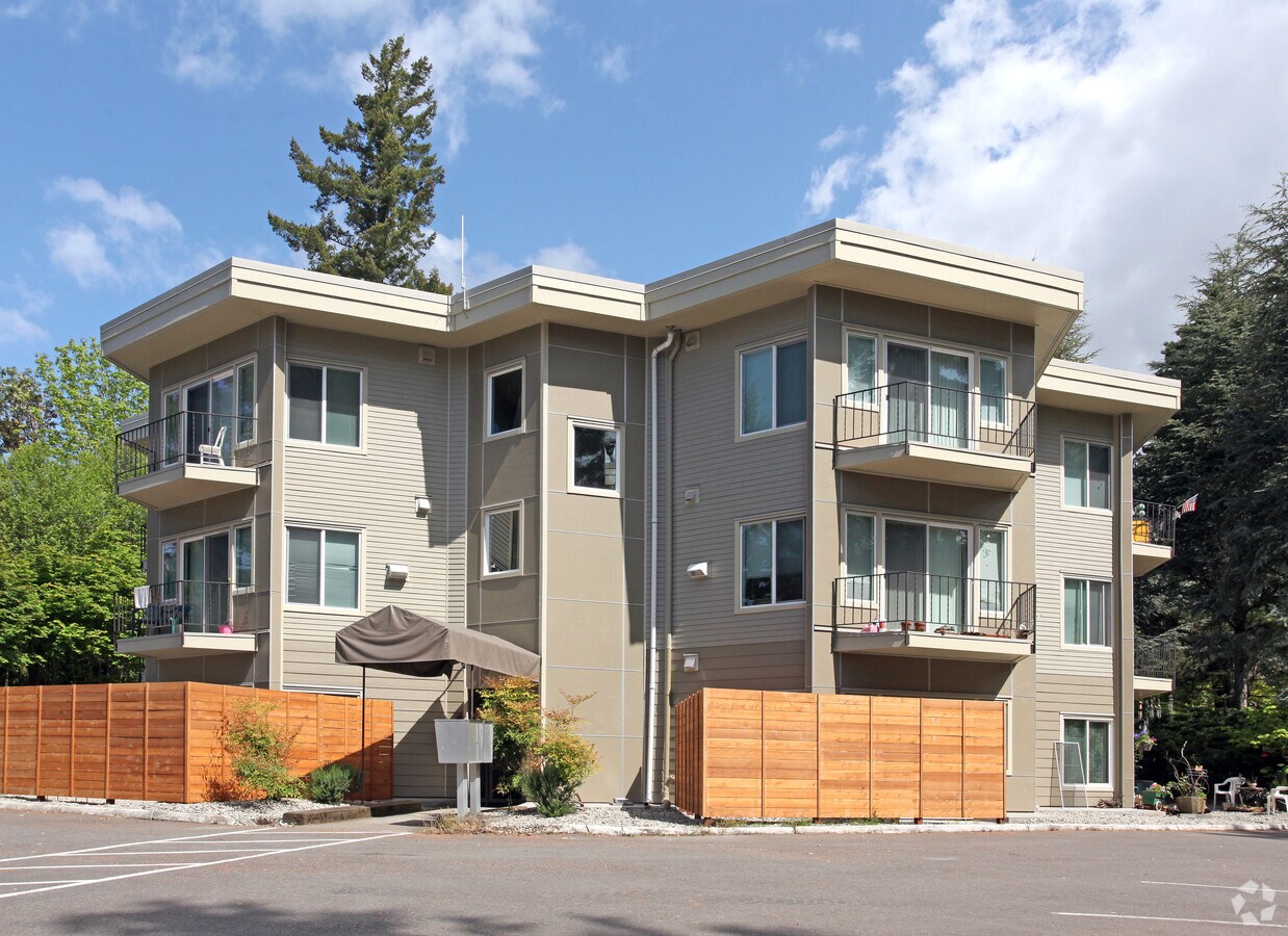 Photo - Holly Creek Apartments