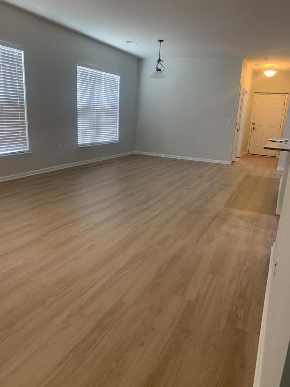 Photo - 945 British Ln