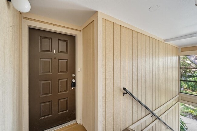 Photo - 6002 Laketree Ln Unidad L