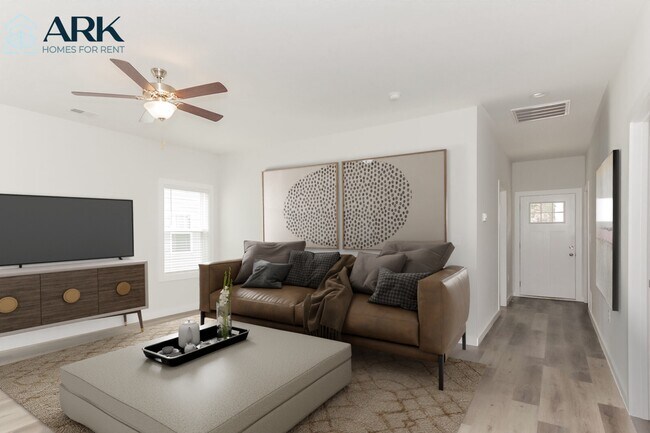 Photo - 612 N 8th St