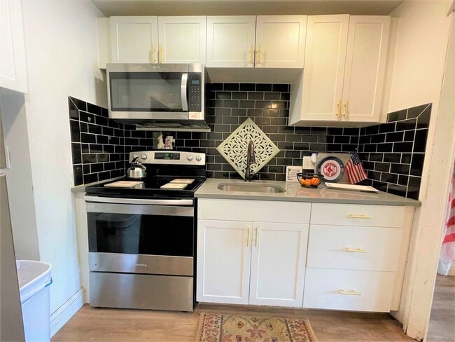 Building Photo - 625 Main St Unit 9 Rental