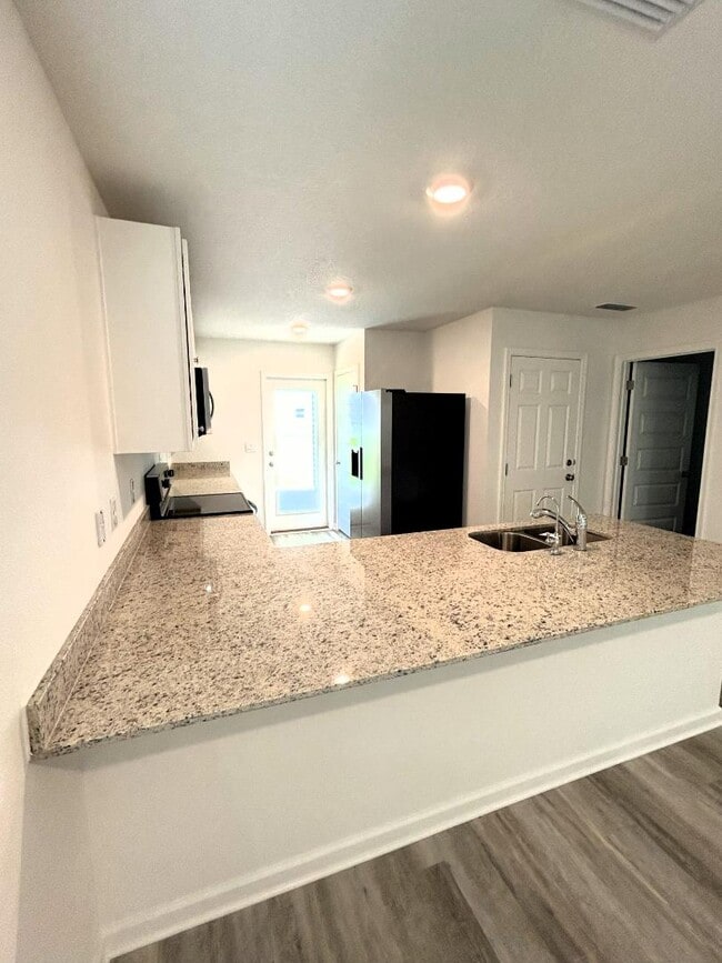 Photo - 133 Staggerbush St