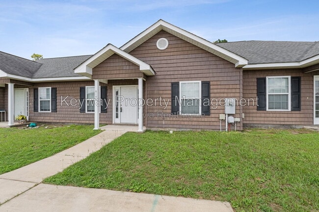Photo - 6107 Village W Ln