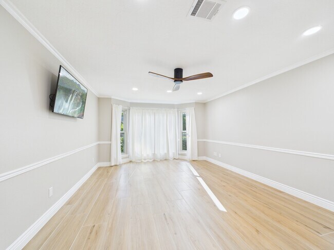 Photo - 3018 Highland Laurels Dr
