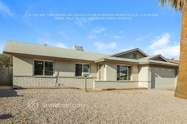 Building Photo - 2520 E Manhatton Dr Rental