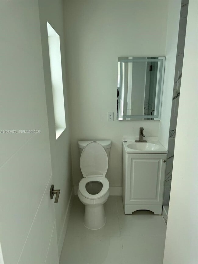 Photo - 1943 71st St Unit 1947-12