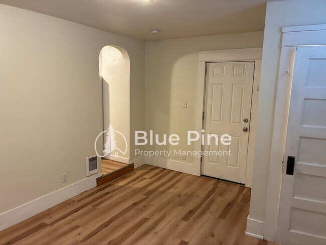 1414 N Garfield Ave Unit 1