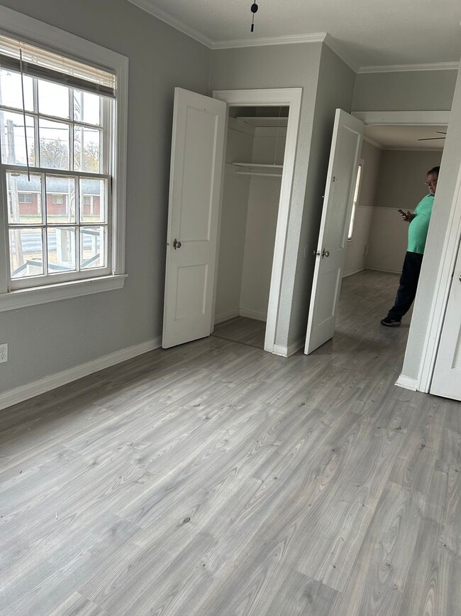 Photo - 901 Columbia St Unidad 406 W 9th